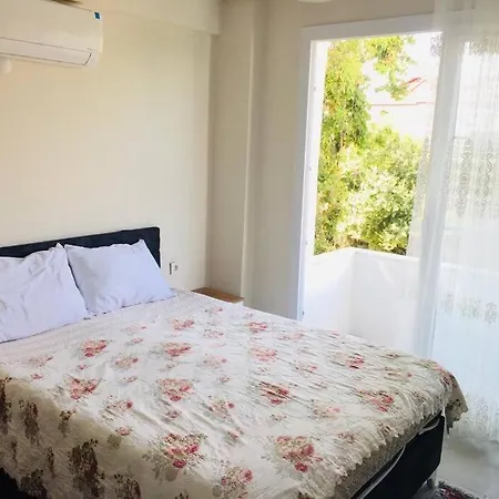 Villa Mustakil Havuzlu Ve Bahceli Fethiye